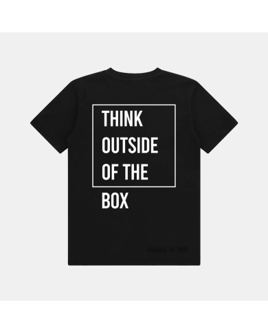 Camiseta Think Outside the Box