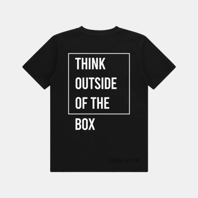 Camiseta Think Outside the Box