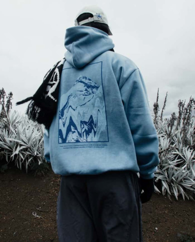 Hoodie “Ecuatorianos” – BOU (Celeste)